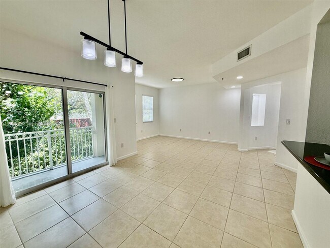 Photo - 11503 NW 89th St Unit 218