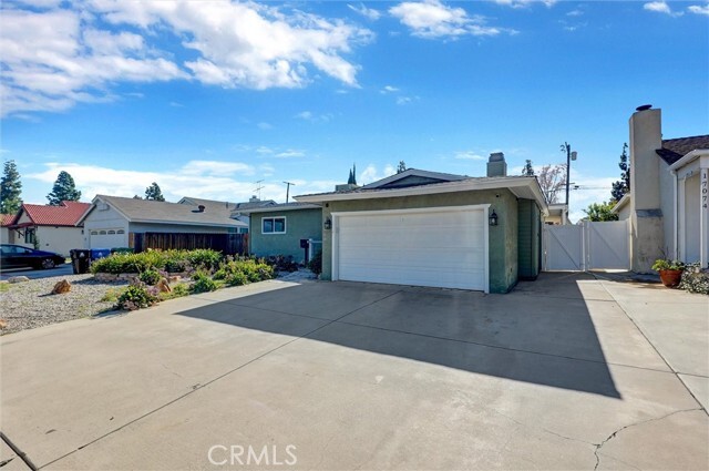 Photo - 17068 Celtic St