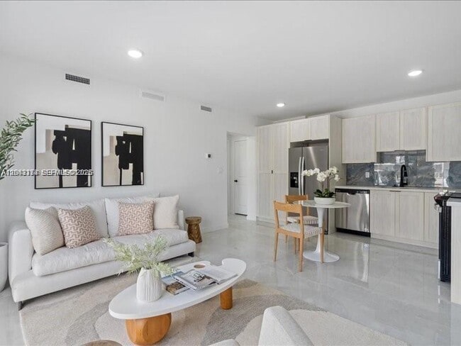 Building Photo - 14539 SW 262nd St Unit 1