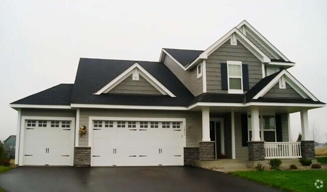 Building Photo - Stunning 5BR/3.5BA Single Family Home w/ 3...