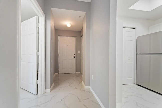 Photo - 2917 Tuscany Ct Unit 302