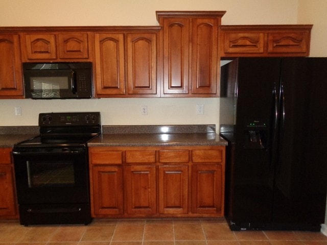 Photo - 5717 Antler Trail