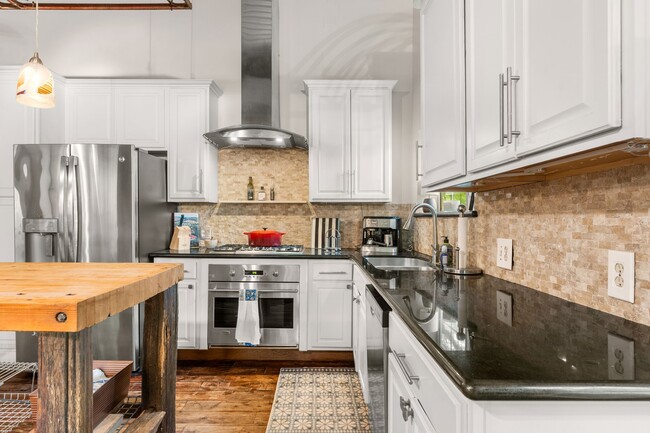 Photo - 15058 Lake Paula Dr