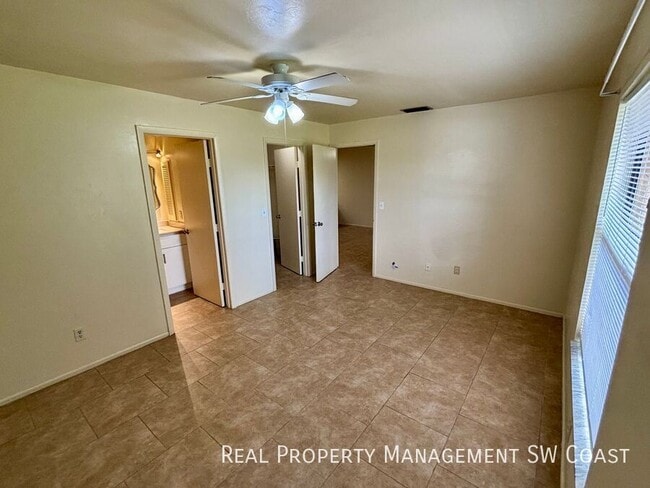 Photo - 4407 SW 7th Pl