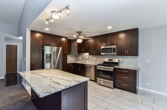 Photo - 1587 Stonehill Ct Unidad 1587 Stonehill Ct #C