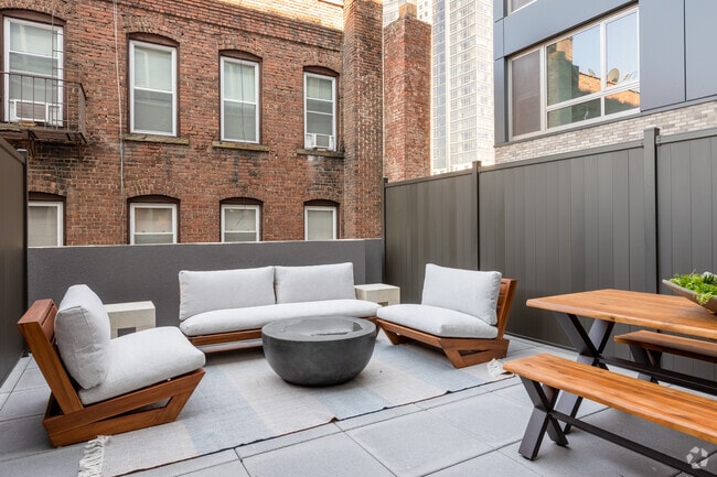 Studio - 411SF
