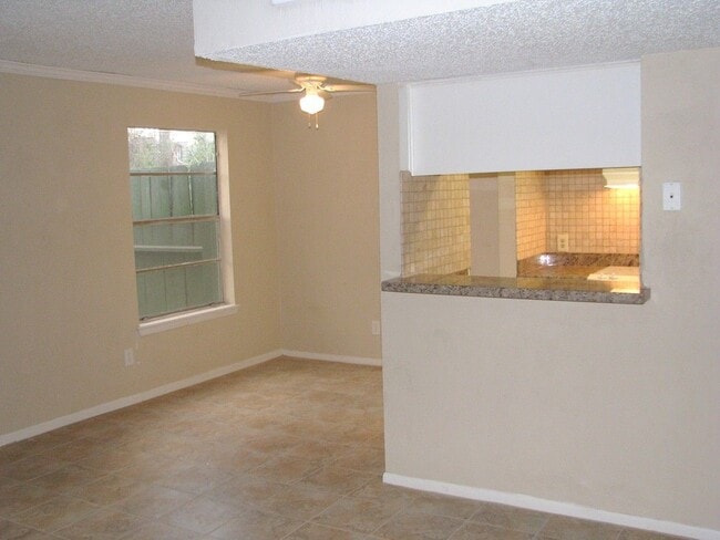 Photo - 8277 Kingsbrook Rd Unit 153