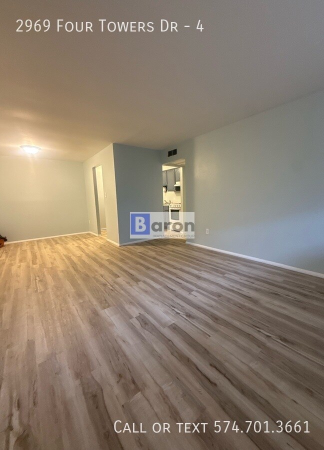Photo - 2969 Four Towers Dr Unit 4