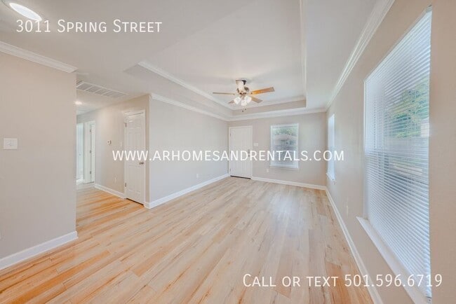 Photo - 3011 S Spring St