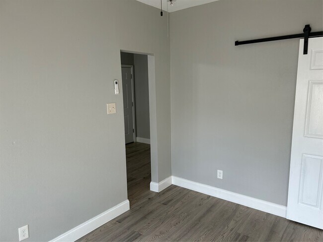 Photo - 5105 Sherman St Unit 3