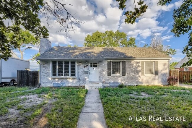 Photo - 1722 Tesla Dr House