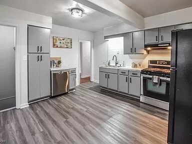 Photo - 1774 Hillside Ter