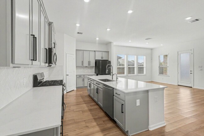 Photo - 9407 Sea Star Ln
