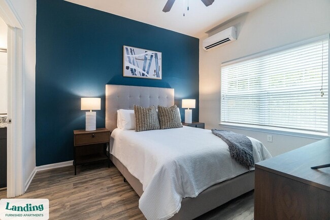 Photo - 655 W Mallard Creek Church Rd Unidad 11402