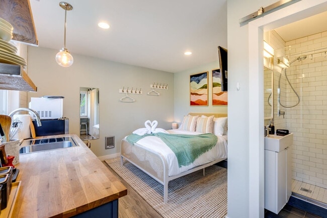 Photo - 8725 29th Ave NW Unidad SI ID1035884P
