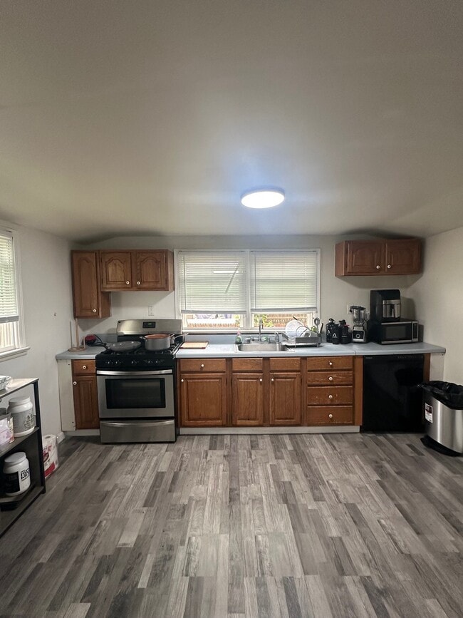 Photo - 276 Linden Ave