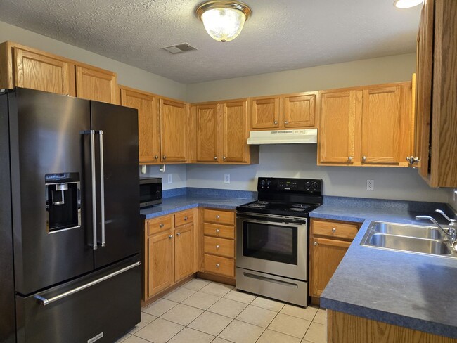 Photo - 1092 Winding Oak Trail