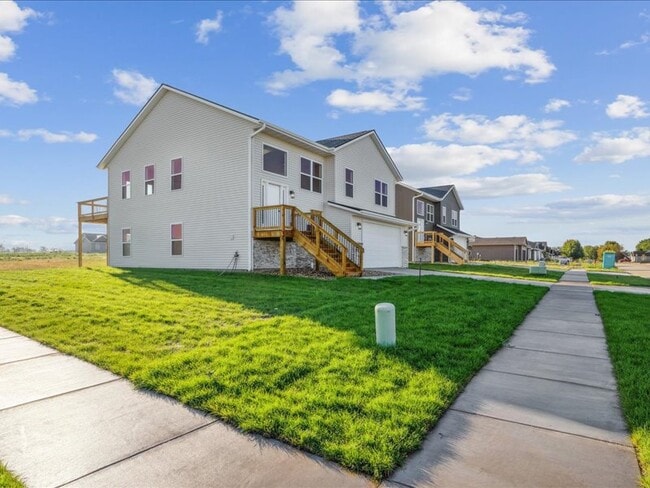 Photo - 808 Windam Dr