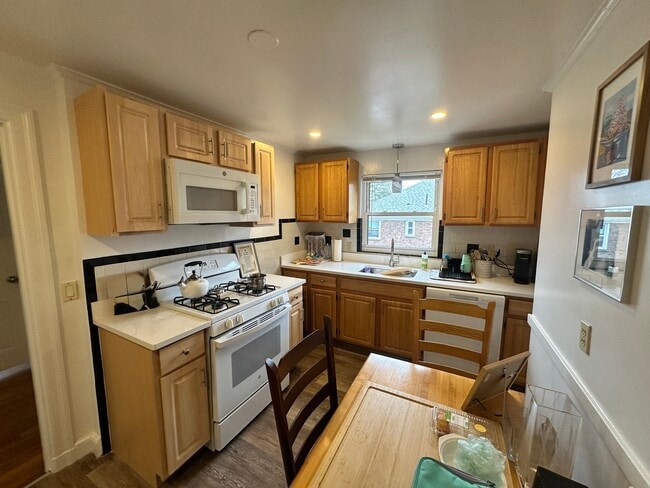 Photo - 32 Bishop Rd Unit 3