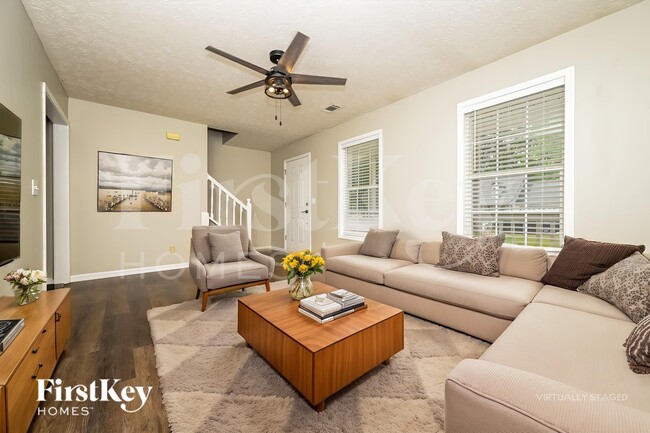 Photo - 724 Westbury Dr