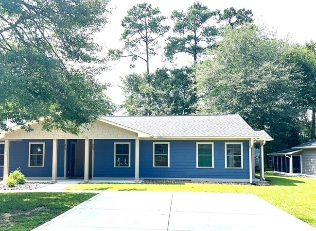 Building Photo - Murrells Inlet Winter Rental Available Now through April 30, 2026!