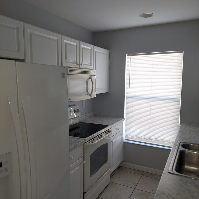 Photo - 4526 22nd St SW Apartamentos Unidad 4524 22nd St. SW