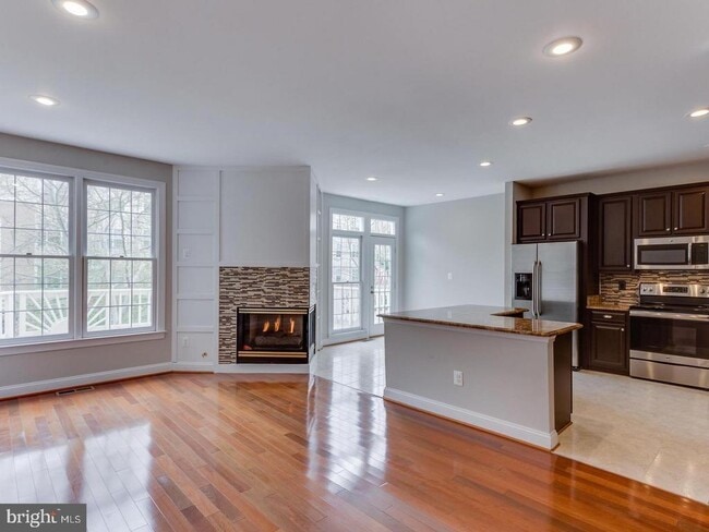 Photo - 9421 Van Arsdale Dr