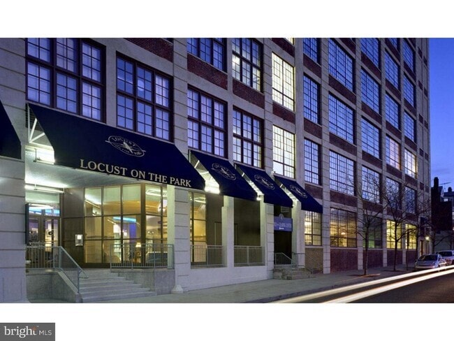 Building Photo - 201 S 25th St Unit 0B-624 Rental