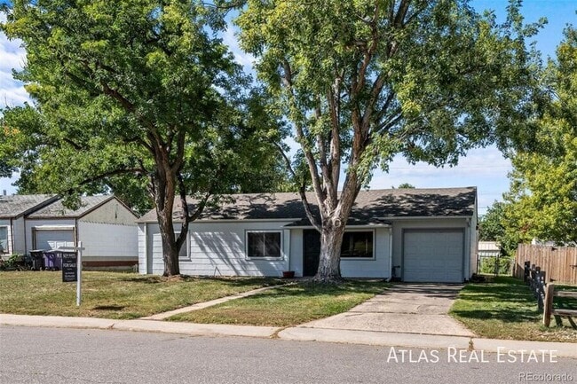 Photo - 3045 S Fairfax St House