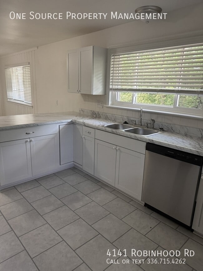 Photo - 4141 Robinhood Rd