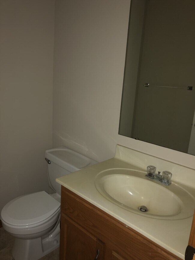 Photo - 233 Sandridge Dr