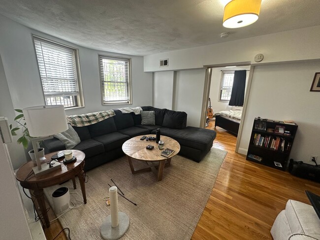 Photo - 1693-1697 Commonwealth Ave Unit 1693 Commonwealth B