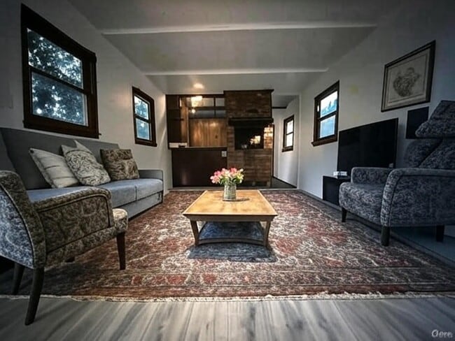 Photo - 4845 Agnes Ave