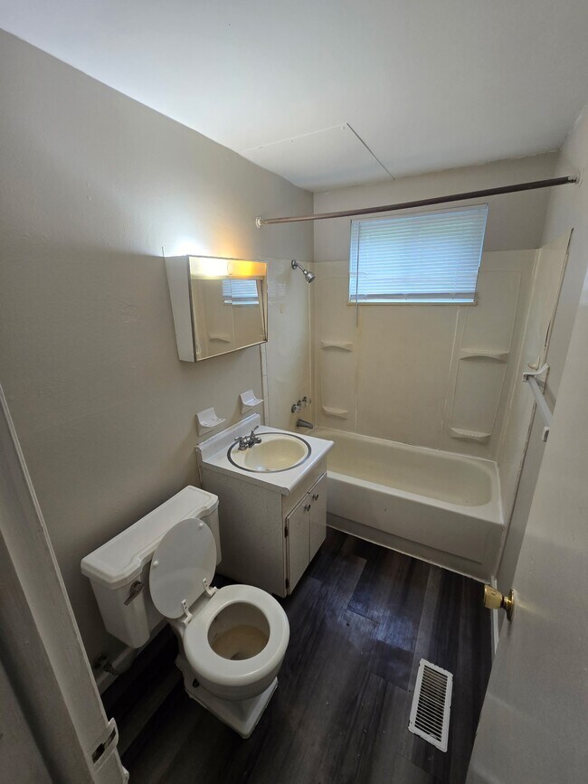 Photo - 6533-6545 Conway Dr Unit 6537