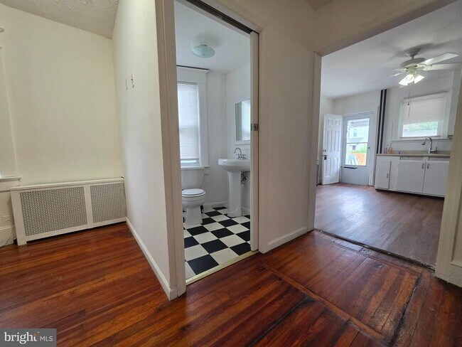 Photo - 921 Revere Ave
