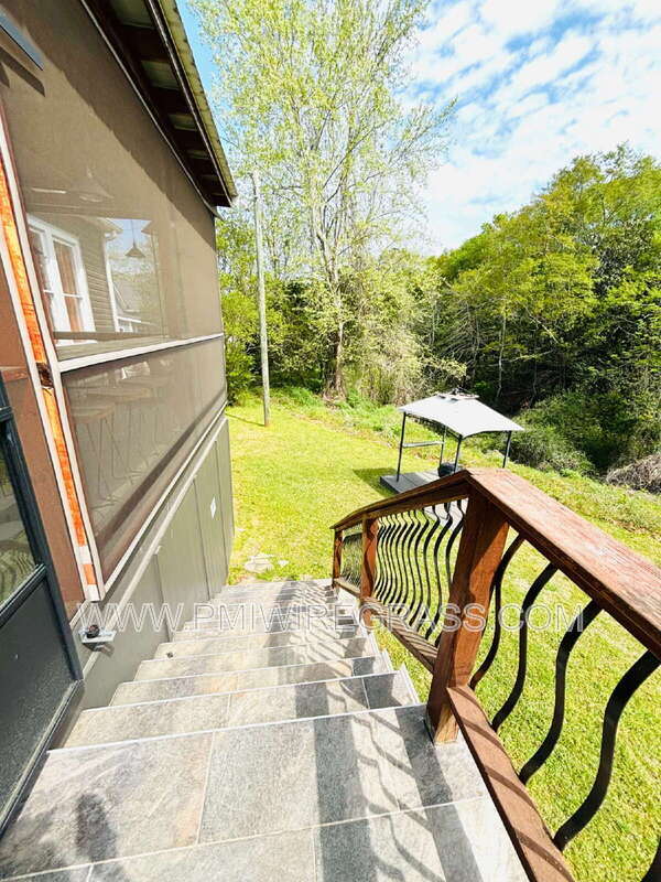 Photo - 213 Orion St