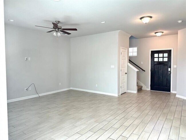 2724 Stone Branch Dr