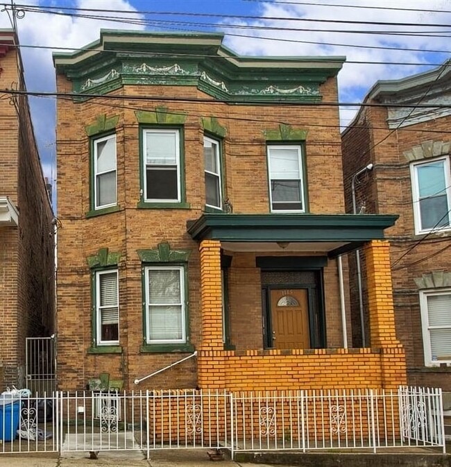 Photo - 1115 28th St Casa