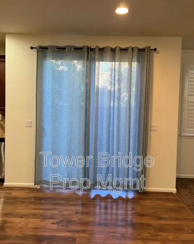 Photo - 3057 Village Park Dr