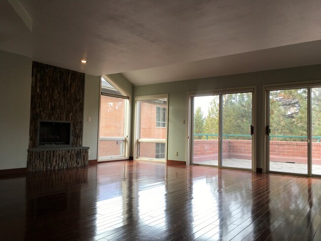 Photo - Beautiful Riverfront Condo in NW Bend!
