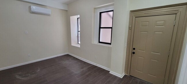 Photo - 170 Washington Ave
