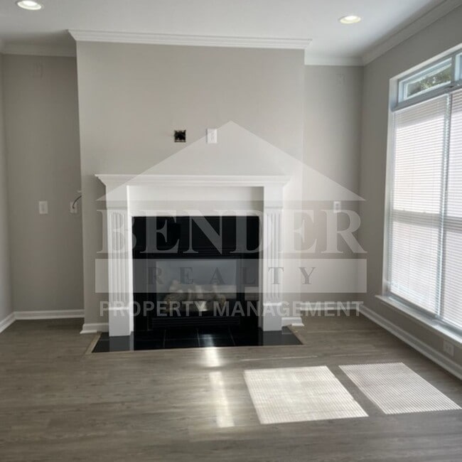 Photo - Emmyllie Ct- 130/132 Unidad 130
