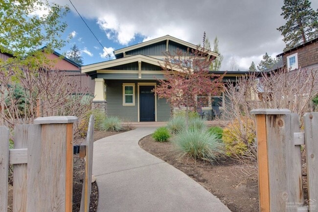 Photo - Darling Home Located in the Heart of NW Bend!