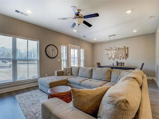 Photo - 1840 Eastmore Ave SW