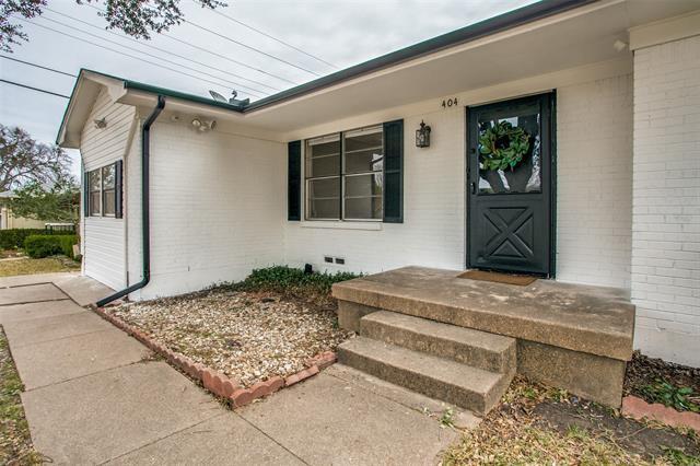 Photo - 404 Valley Dr