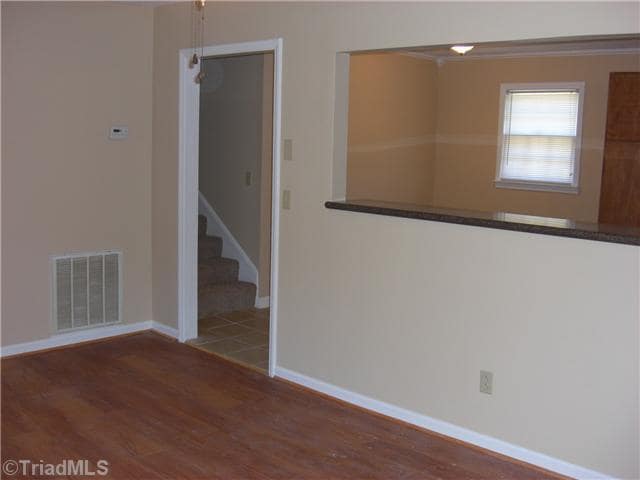 Photo - 3 Bed 1.5 Bath w/ 1 car Garage