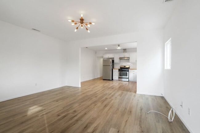 Photo - 2435 Houston St Unidad 2435