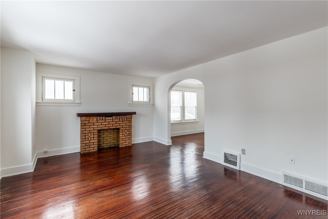 Photo - 189 Hamilton Dr