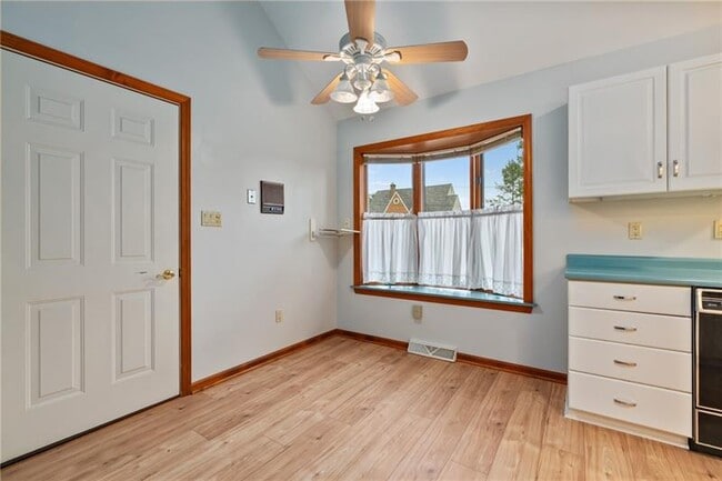 Photo - 1301 Grandview Ave