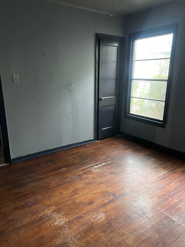 426 W 75th St